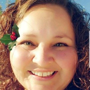 Meet your Posher, Adrienne